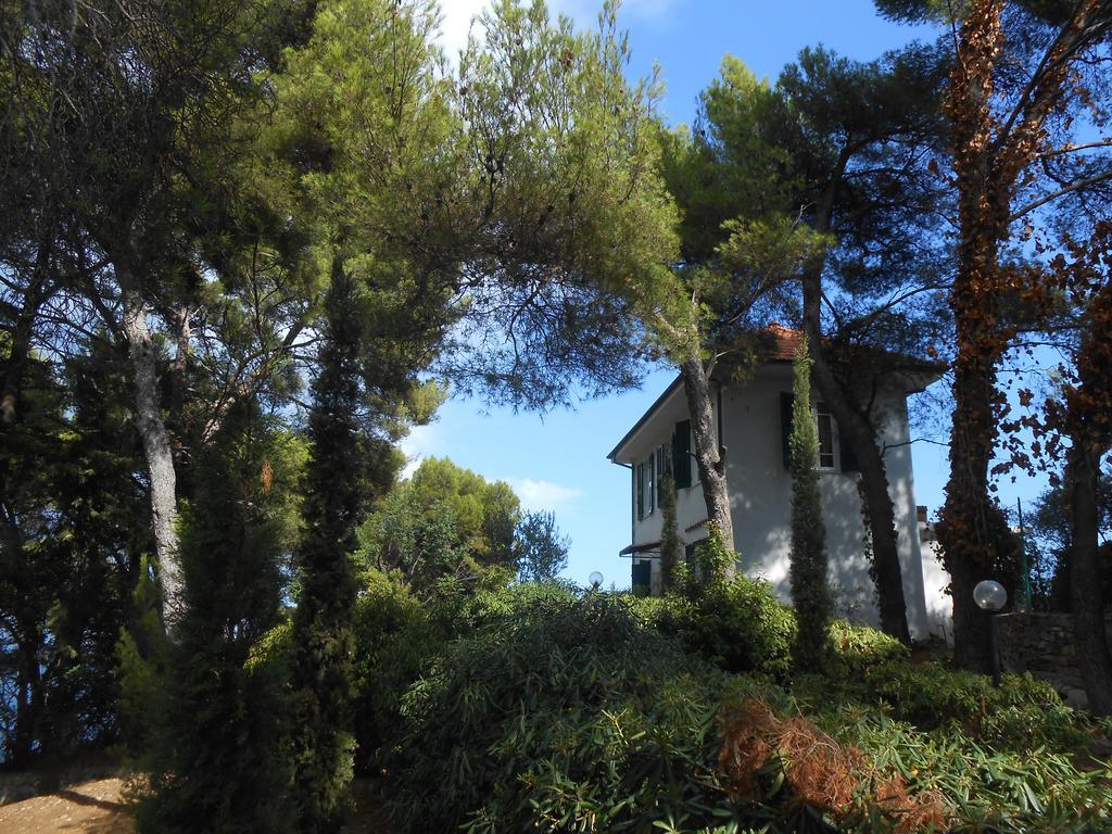 Torre Alpicella Holiday Home, A Scenic Escape Into Nature And Relaxation Диано Марина Екстериор снимка