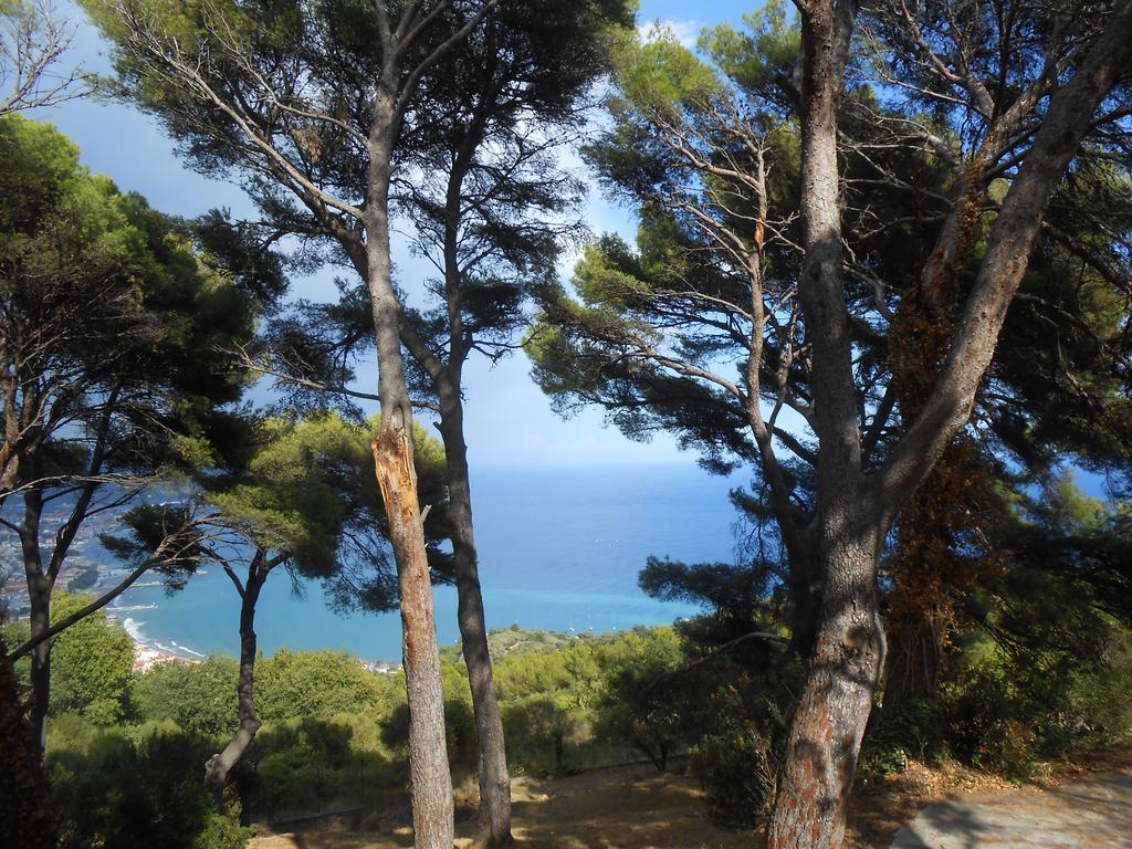 Torre Alpicella Holiday Home, A Scenic Escape Into Nature And Relaxation Диано Марина Екстериор снимка