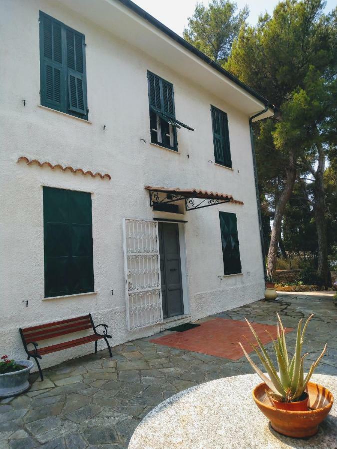 Torre Alpicella Holiday Home, A Scenic Escape Into Nature And Relaxation Диано Марина Екстериор снимка
